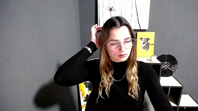 Snapshot of lady_olivia_ chatting on 10.23.25 lady olivia online show from 10.23.25