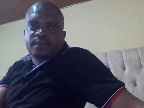 Snapshot of lui_cuuty chatting on 10.29.25 lui cuuty online show from 10.29.25