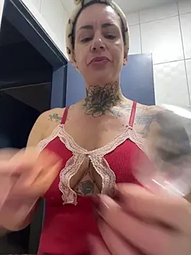 YasmimBrasil online show from 04.13.26