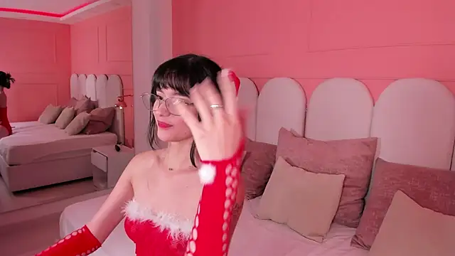 emilly williams  online show from 12.23.24