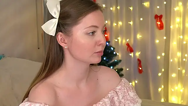  elisa omm  online show from 12.21.25