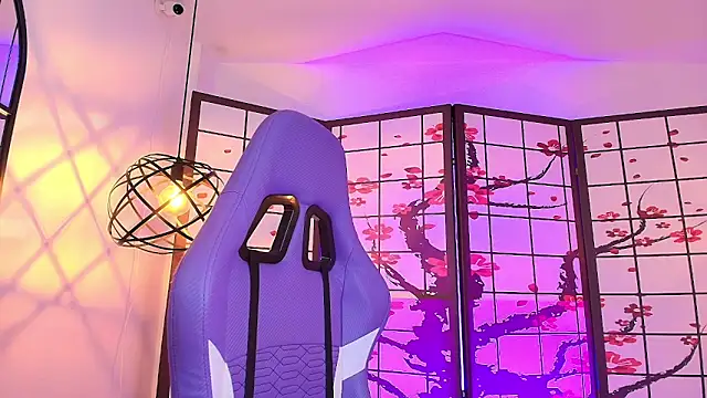 Victoria Adams14 online show from 02.21.26