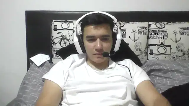 Snapshot of Estebitan_vm chatting on 03.25.26 Estebitan vm online show from 03.25.26