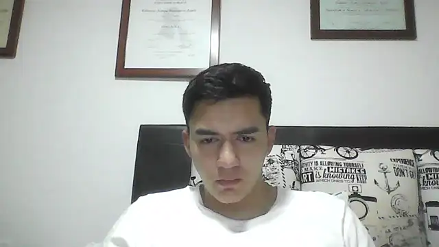 Snapshot of Estebitan_vm chatting on 04.07.26 Estebitan vm online show from 04.07.26