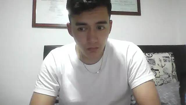 Snapshot of Estebitan_vm chatting on 04.16.26 Estebitan vm online show from 04.16.26