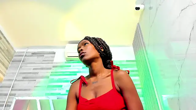 Snapshot of ebony_priincess chatting on 11.28.25 ebony priincess online show from 11.28.25