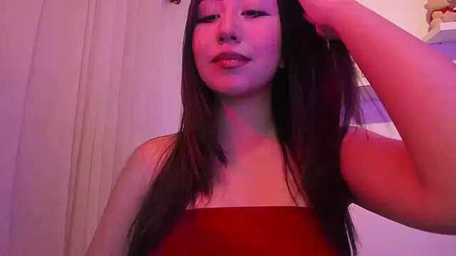 Snapshot of I_am_tori chatting on 02.18.25 I am tori online show from 02.18.25