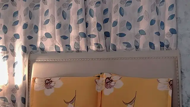 MariaMilan online show from 12.22.25