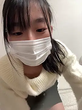 Snapshot of -Rinka- chatting on 12.23.24 -Rinka- online show from 12.23.24