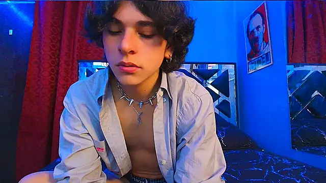 Snapshot of Luke_Howland chatting on 02.05.25 Luke Howland online show from 02.05.25