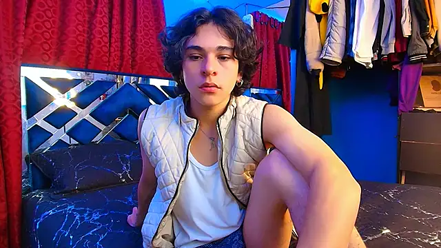 Snapshot of Luke_Howland chatting on 02.12.25 Luke Howland online show from 02.12.25