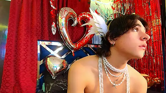 Snapshot of Luke_Howland chatting on 02.14.25 Luke Howland online show from 02.14.25