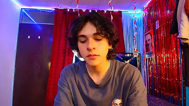 Snapshot of Luke_Howland chatting on 02.21.25 Luke Howland online show from 02.21.25