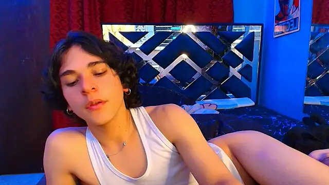 Snapshot of Luke_Howland chatting on 02.25.25 Luke Howland online show from 02.25.25