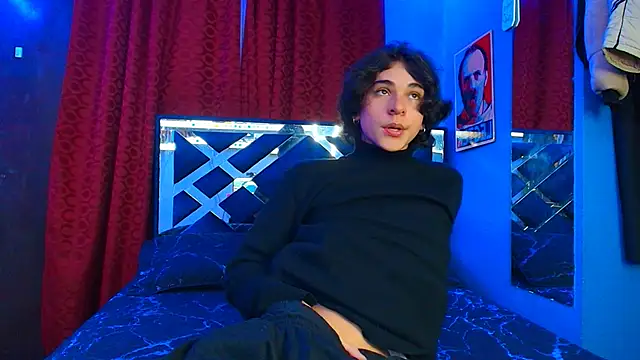 Snapshot of Luke_Howland chatting on 02.25.25 Luke Howland online show from 02.25.25