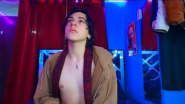 Snapshot of Luke_Howland chatting on 03.04.25 Luke Howland online show from 03.04.25