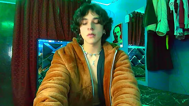 Snapshot of Luke_Howland chatting on 03.14.25 Luke Howland online show from 03.14.25