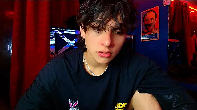 Snapshot of Luke_Howland chatting on 09.11.25 Luke Howland online show from 09.11.25