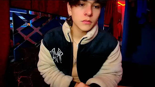 Snapshot of Luke_Howland chatting on 09.13.25 Luke Howland online show from 09.13.25