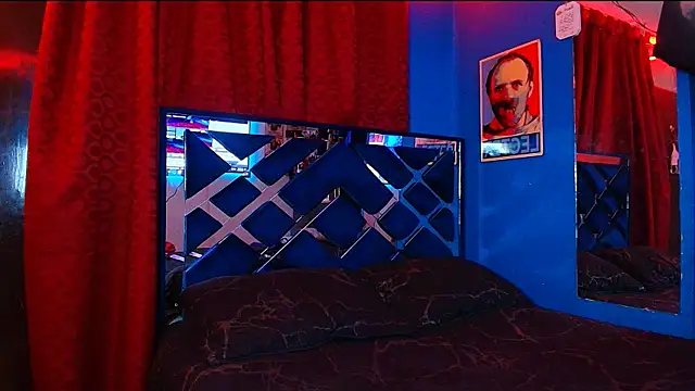 Snapshot of Luke_Howland chatting on 10.09.25 Luke Howland online show from 10.09.25