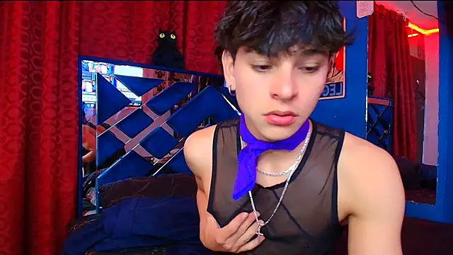 Snapshot of Luke_Howland chatting on 10.17.25 Luke Howland online show from 10.17.25