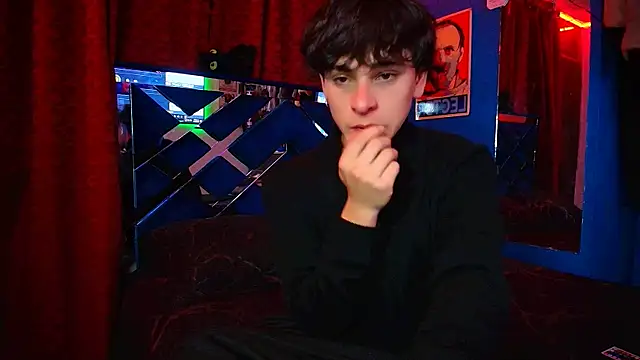 Snapshot of Luke_Howland chatting on 11.07.25 Luke Howland online show from 11.07.25