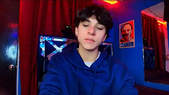 Snapshot of Luke_Howland chatting on 11.26.25 Luke Howland online show from 11.26.25