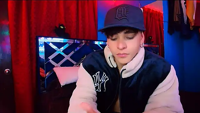 Luke Howland online show from 04.12.26