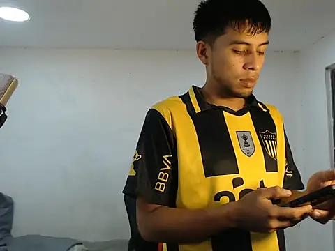 danielitopapuu online show from 10.14.25