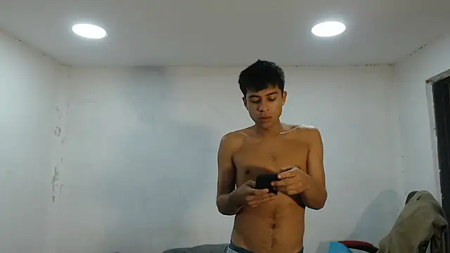 danielitopapuu online show from 10.21.25