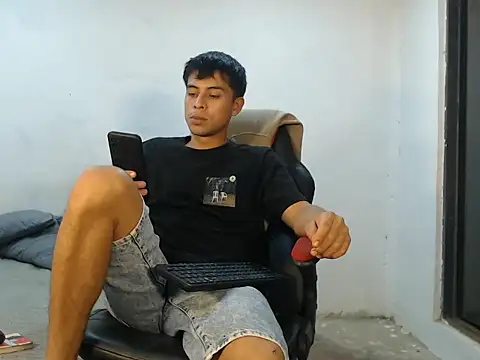 danielitopapuu online show from 10.23.25