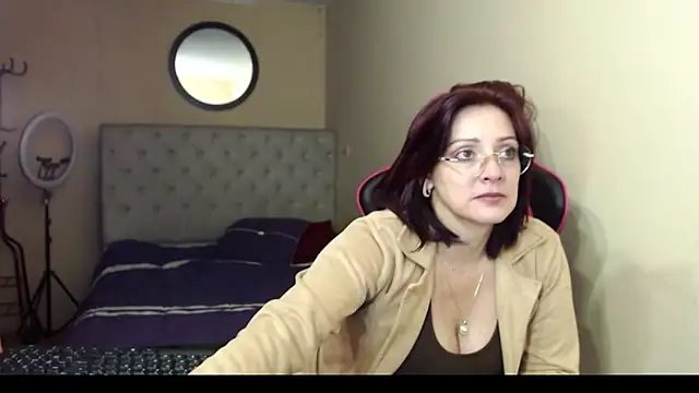 Carol Scottt online show from 02.22.25