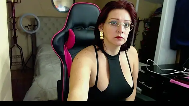 Carol Scottt online show from 03.20.25