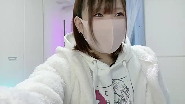 Snapshot of MEI--55 chatting on 02.07.25 MEI--55 online show from 02.07.25