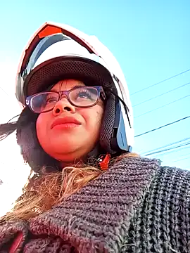 Snapshot of olivia_stylinnson chatting on 12.08.24 olivia stylinnson online show from 12.08.24