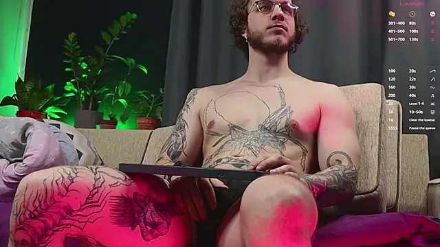 pleasure8869 online show from 09.17.25