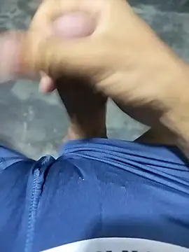 Snapshot of volcanrey chatting on 11.06.25 volcanrey online show from 11.06.25