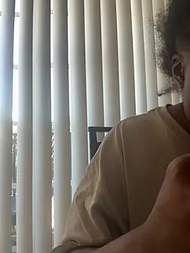 JCCaramelbarbie1 online show from 11.18.25