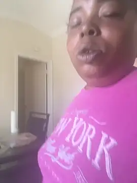 JCCaramelbarbie1 online show from 05.25.26