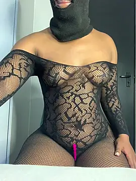 Africanbootie online show from 02.05.25