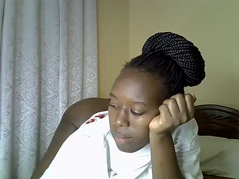 Snapshot of Oliviia_ chatting on 01.07.25 Oliviia online show from 01.07.25