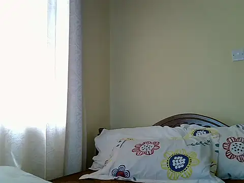 Snapshot of Oliviia_ chatting on 01.10.25 Oliviia online show from 01.10.25