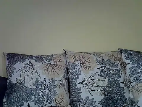 Snapshot of Oliviia_ chatting on 01.17.25 Oliviia online show from 01.17.25