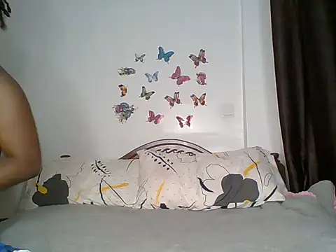 Snapshot of Oliviia_ chatting on 09.08.25 Oliviia online show from 09.08.25