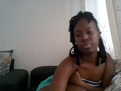 Snapshot of Oliviia_ chatting on 09.09.25 Oliviia online show from 09.09.25