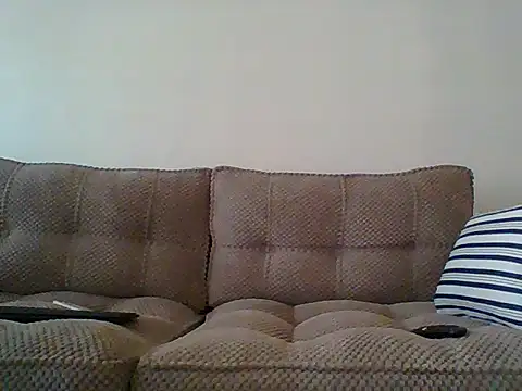 Snapshot of Oliviia_ chatting on 10.20.25 Oliviia online show from 10.20.25