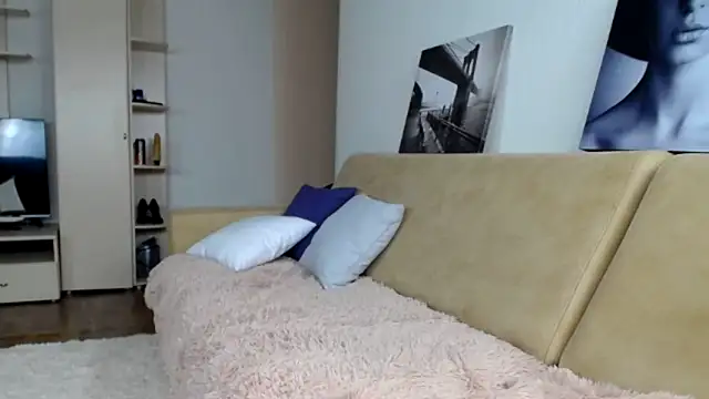 AlmaSquirt online show from 12.18.24