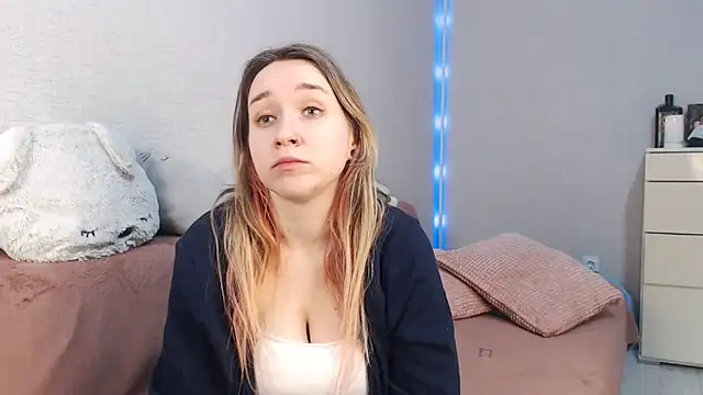 lovely hayley online show from 02.02.26