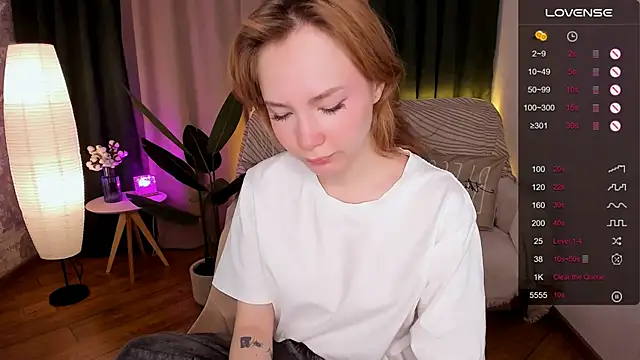 LanaBlu  online show from 01.10.25