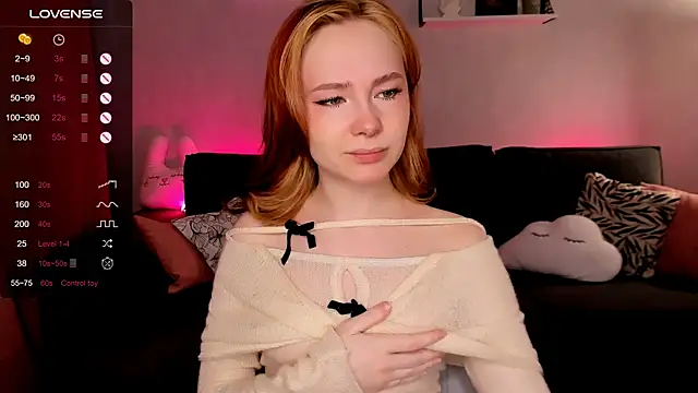 LanaBlu  online show from 02.22.25